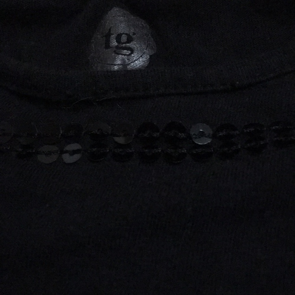 Shirt . - Picture 2 of 2